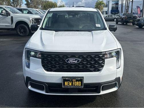 Oxford White 2025 Ford Maverick Lariat
