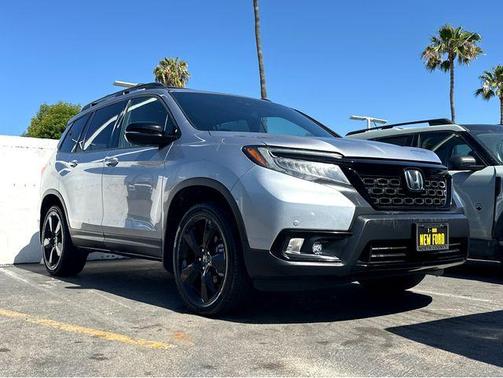 Lunar Silver Metallic 2020 Honda Passport Elite
