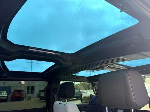 Black 2024 GMC HUMMER EV SUV 2X