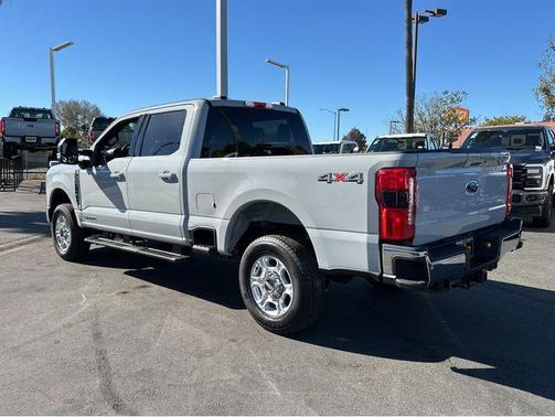Avalanche 2026 Ford F-250 XLT