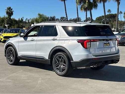 White Metallic 2026 Ford Explorer ST