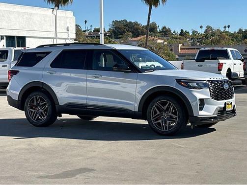 White Metallic 2026 Ford Explorer ST