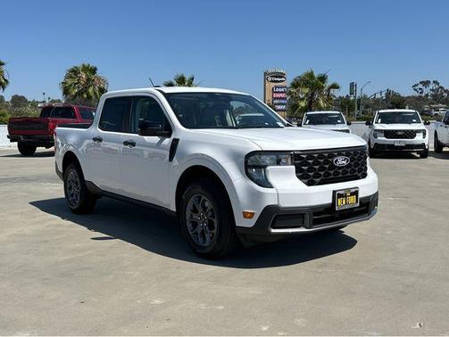 Oxford White 2026 Ford Maverick XLT
