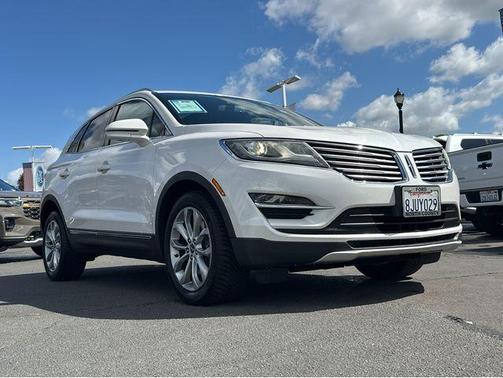 2016 Lincoln MKC Select
