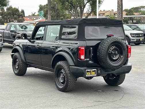 2022 Ford Bronco BASE