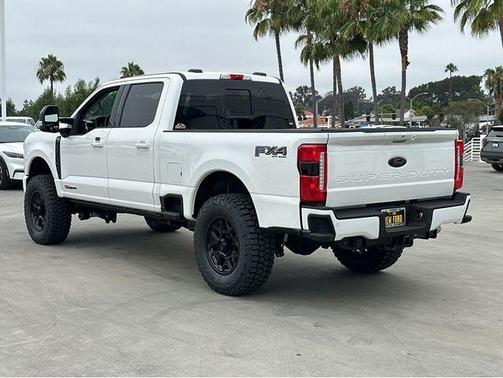 White Metallic 2025 Ford F-350 Lariat Super Duty