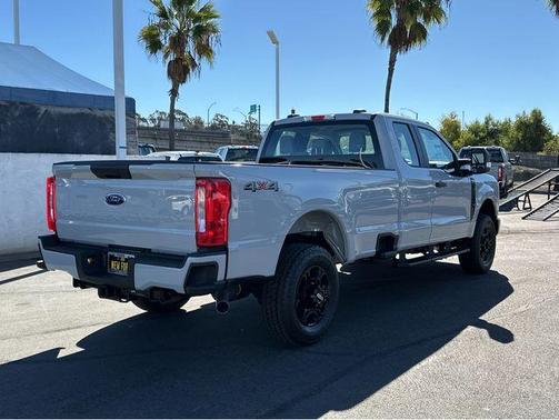 Avalanche 2026 Ford F-250 XL