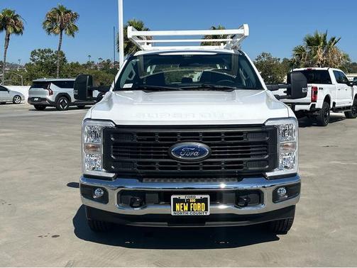 Oxford White 2024 Ford F-350 XL