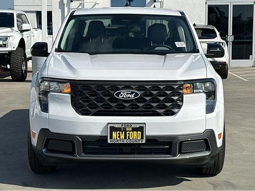 Oxford White 2025 Ford Maverick XLT