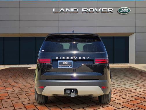 Santorini Black Metallic 2025 Land Rover Discovery P300 S