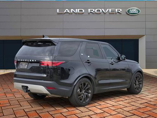2025 Land Rover Discovery P300 S