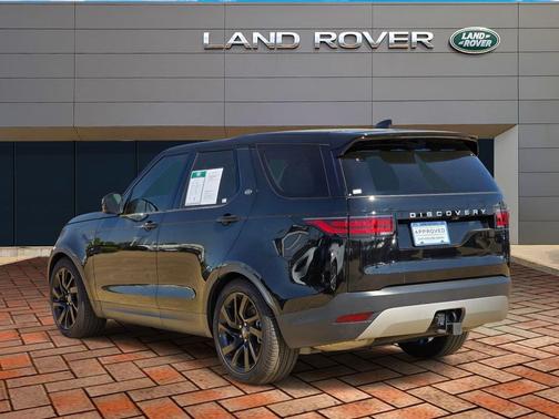 Santorini Black Metallic 2025 Land Rover Discovery P300 S