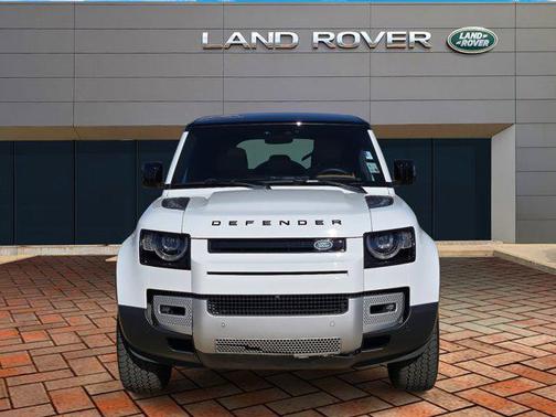 2024 Land Rover Defender 110 P500 SE