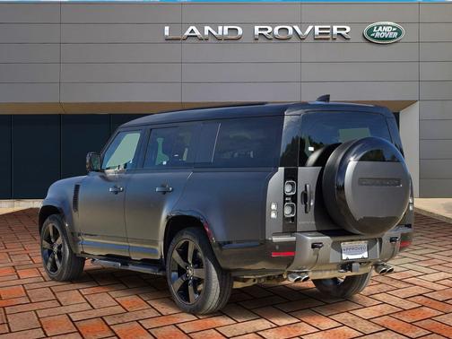 Carpathian Grey Premium Metallic 2025 Land Rover Defender V8
