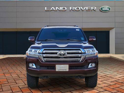 2017 Toyota Land Cruiser Base