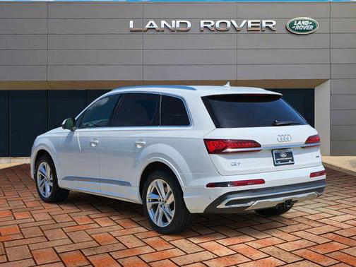 2020 Audi Q7 45 Premium Plus