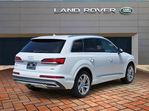 2020 Audi Q7 45 Premium Plus