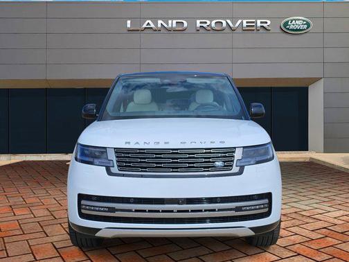 2025 Land Rover Range Rover P400 SE