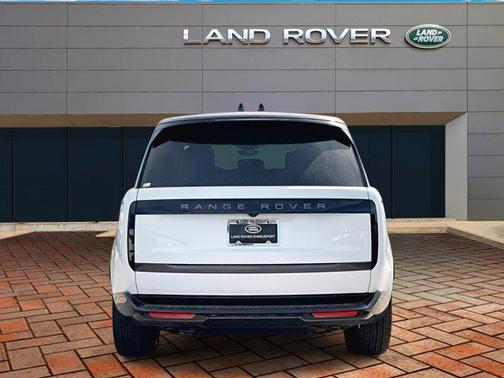 2025 Land Rover Range Rover P530 SE