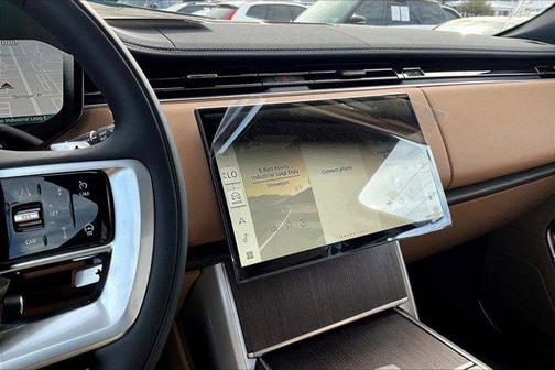 2025 Land Rover Range Rover P530 SE