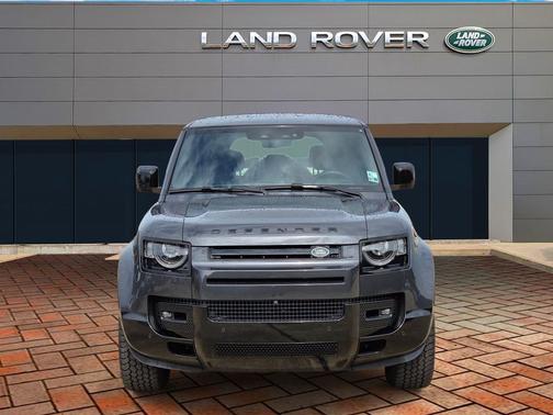 Carpathian Grey Premium Metallic 2025 Land Rover Defender 110 V8