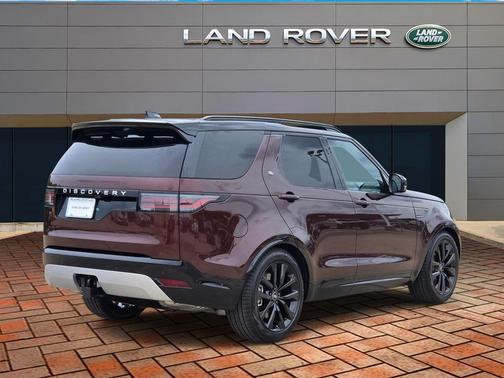 Sedona Red Metallic 2026 Land Rover Discovery Gemini Edition