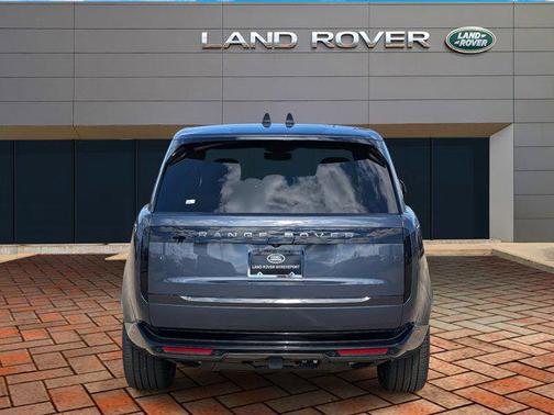 2025 Land Rover Range Rover P400 SE