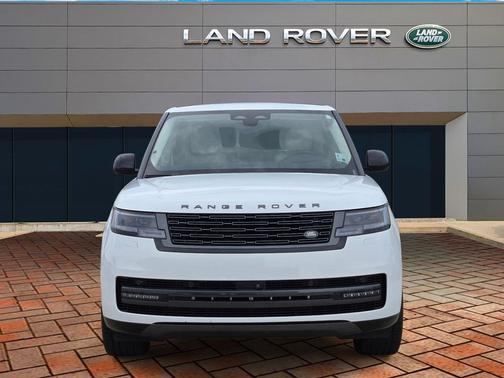 Fuji White 2024 Land Rover Range Rover P530 SE
