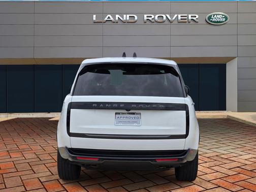 Fuji White 2024 Land Rover Range Rover P530 SE