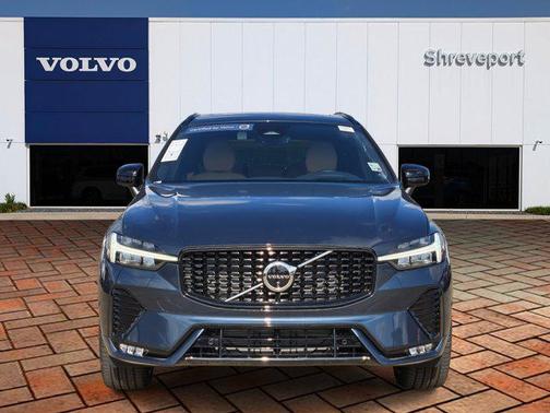 2025 Volvo XC60 B5 Ultra