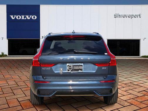 2025 Volvo XC60 B5 Ultra