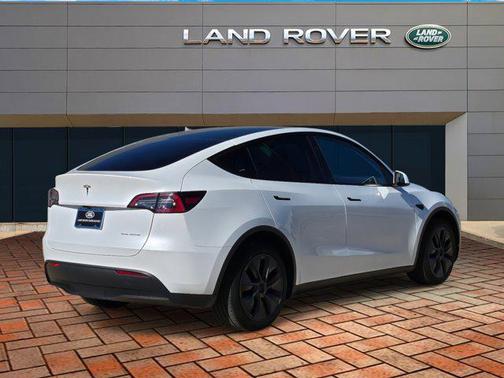 2025 Tesla Model Y Long Range Dual Motor All-Wheel Drive