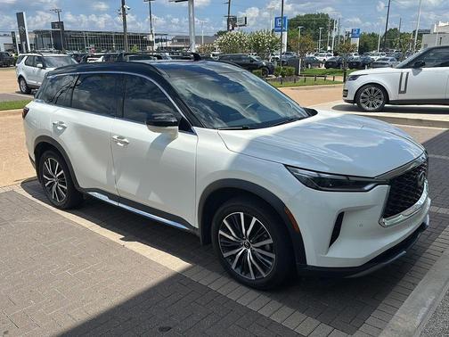 Majestic White/Black Obsidian 2024 INFINITI QX60 AUTOGRAPH