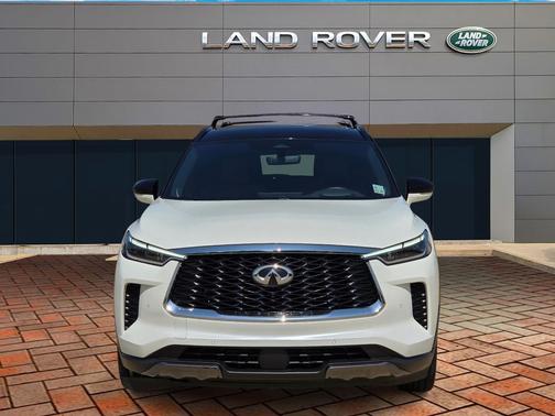 Majestic White/Black Obsidian 2024 INFINITI QX60 AUTOGRAPH