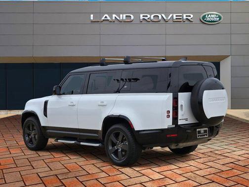 2023 Land Rover Defender 130 X-Dynamic SE