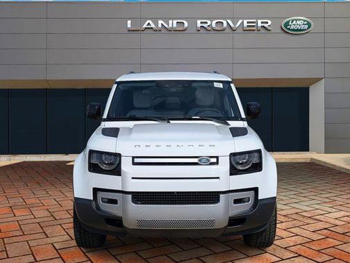 2025 Land Rover Defender 110 P400 S