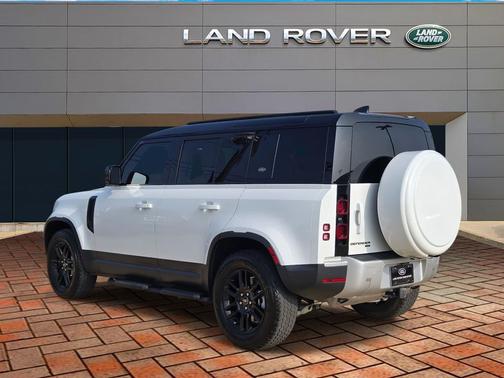 Fuji White 2023 Land Rover Defender 110 SE