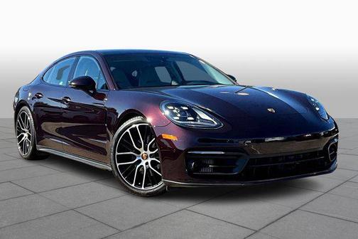 2023 Porsche Panamera 4 Platinum Edition