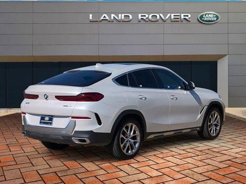 2023 BMW X6 xDrive40i
