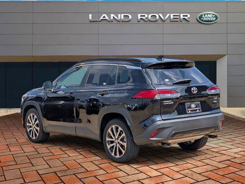 2022 Toyota Corolla Cross XLE
