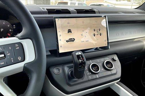 2025 Land Rover Defender 110 P400 S