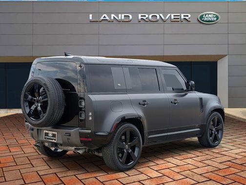 2024 Land Rover Defender 110 P525 Carpathian Edition