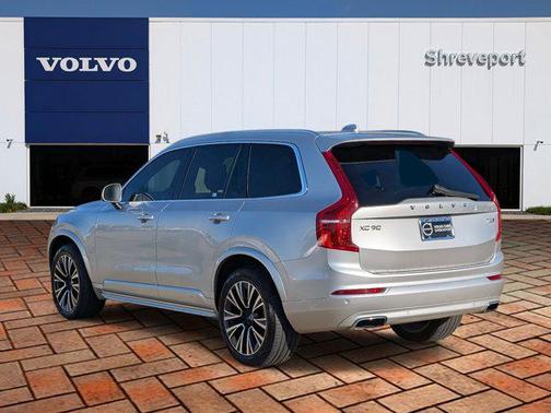 2020 Volvo XC90 T6 Momentum