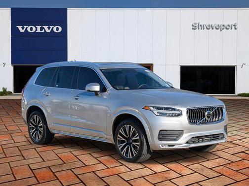 2020 Volvo XC90 T6 Momentum