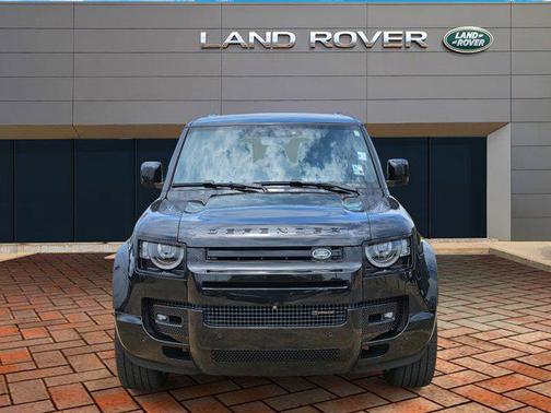 2023 Land Rover Defender 130 X-Dynamic SE
