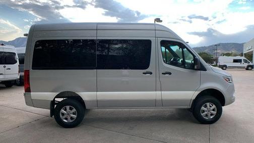 2022 Mercedes-Benz Sprinter 2500 Standard Roof