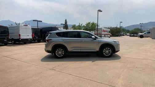 Shimmering Silver Pearl 2020 Hyundai SANTA FE SEL 2.4