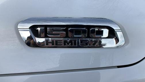 Bright White Clearcoat 2019 RAM 1500 Big Horn