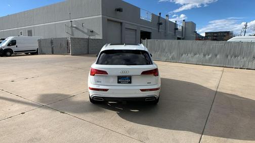 Glacier White Metallic 2023 Audi Q5 45 S line Premium Plus