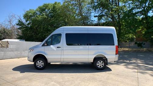 2022 Mercedes-Benz Sprinter 2500 Standard Roof